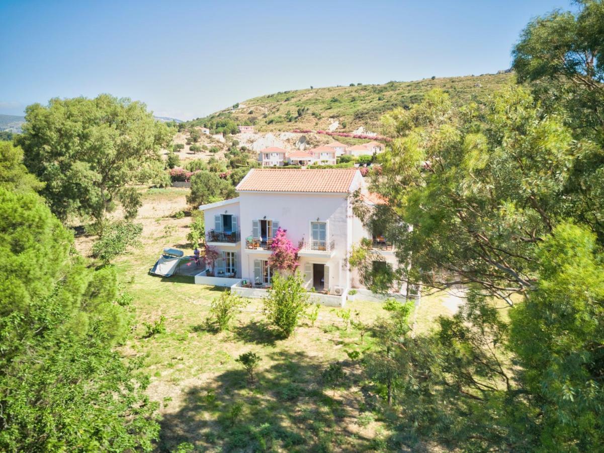 Villa Anna Maria Lixouri Exterior foto